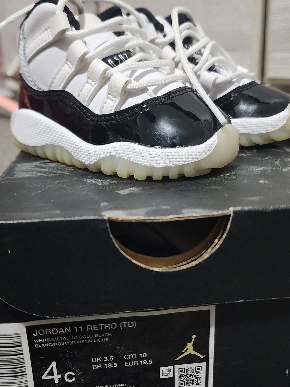Jordan Kids' Sneakers in White and Black
